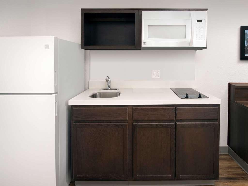 Extended Stay America Select Suites - Cleveland - Avon الغرفة الصورة