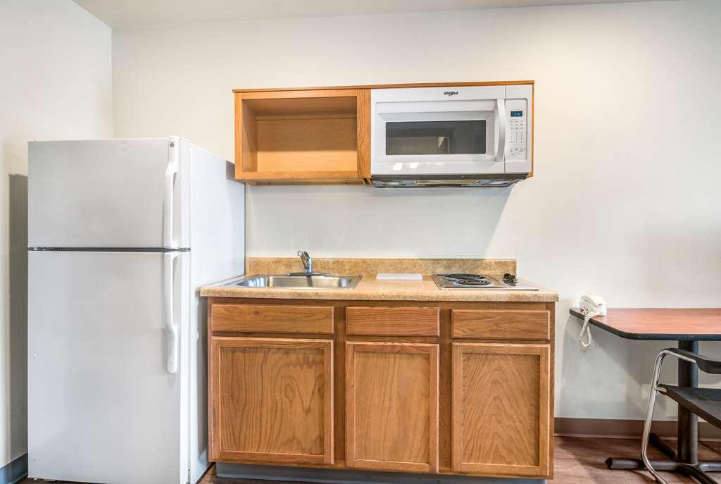 Extended Stay America Select Suites - Cleveland - Avon الغرفة الصورة